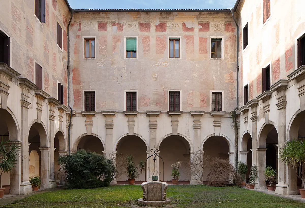 I-chiostri-Abbazia-Santa-Giustina-2